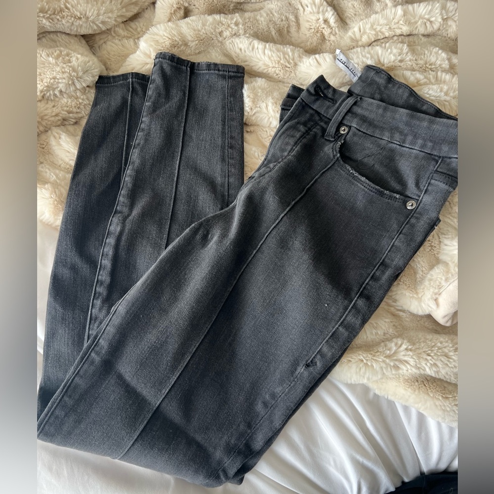 Good American Good Legs Skinny Jeans